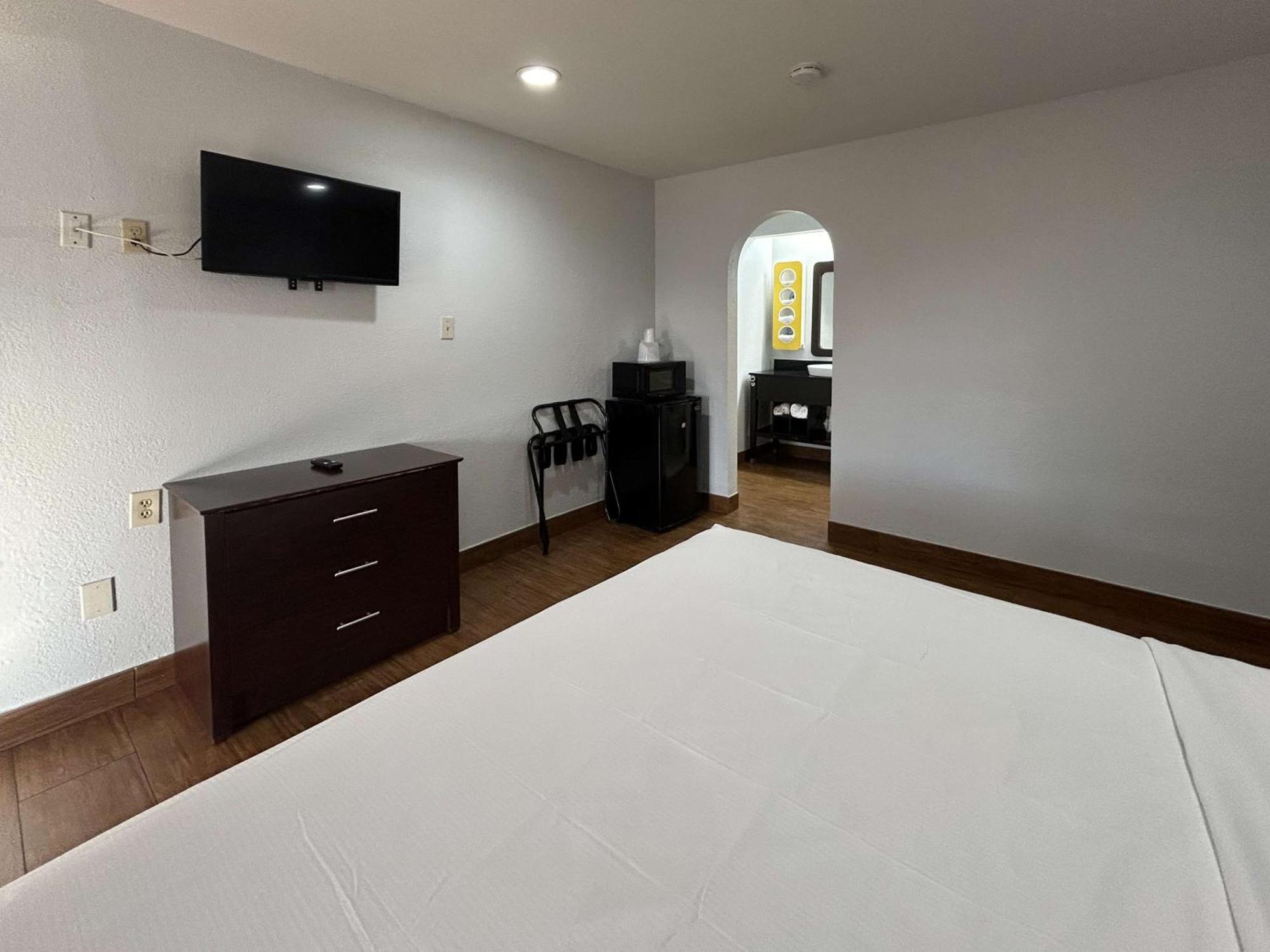 Motel 6 Denham Springs, La Экстерьер фото